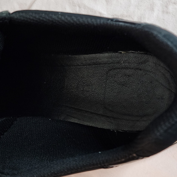 Prada Men's 11.5 Black Shock Absorbing Low Top - Picture 5 of 15